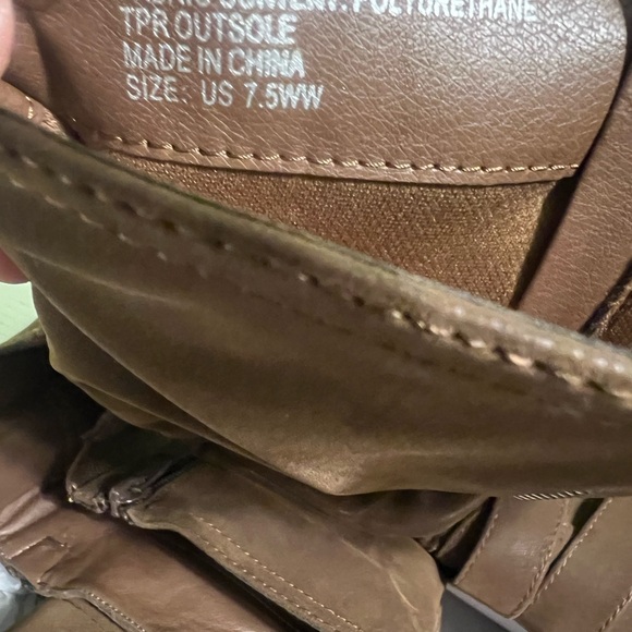 Torrid chunky knee boots size 7.5WW - Picture 7 of 7